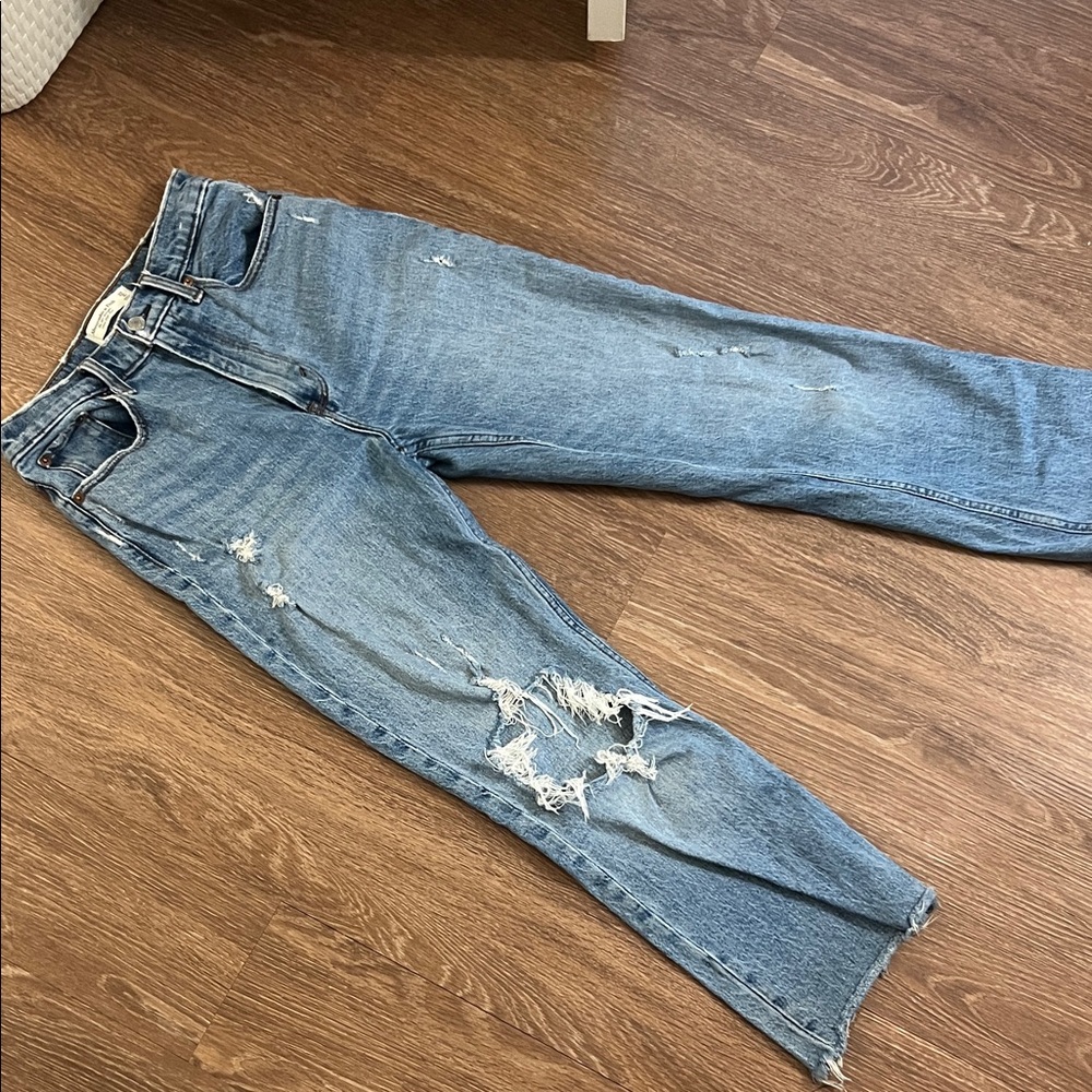 Abercrombie & Fitch The 90s Straight Ultra‎ High Rise Blue Jeans